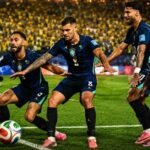 Brasil vence Haiti por 3 a 0, assume liderança e se aproxima da próxima fase Brasil vence Haiti por 3 a 0 e jogadores comemoram a primeira vitória na Copa do Mundo 2026