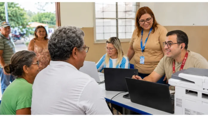 Moradores recebem atendimento itinerante do Passe Livre Intermunicipal em distrito de Porto Velho