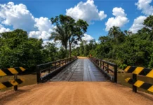 Ponte RO-267 sobre o rio Novo Mundo é concluída em Alvorada do Oeste Ponte de madeira recém-concluída na RO-267 aparece sobre o rio Novo Mundo, em área rural de Alvorada do Oeste.