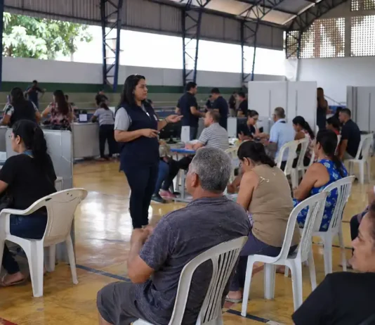 INSS realiza 479 atendimentos sem agendamento em Porto Velho Ação de cidadania com moradores aguardando atendimento do INSS em Porto Velho no bairro Mariana