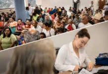 Cacoal inicia mutirão de saúde com consultas e exames em 11 especialidades Ambiente de saúde organizado representa atendimentos do Cacoal Mais Saúde no Hospital Municipal