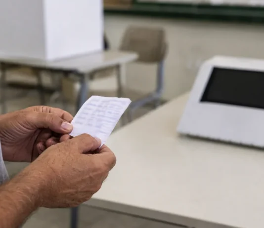 Eleitores de Rondônia terão seis votos nas eleições de 2026 Seis votos em 2026 serão registrados por eleitores de Rondônia