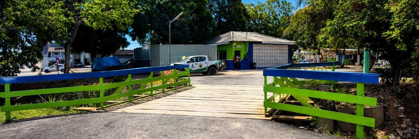 Nova ponte de acesso do Skate Parque Porto Velho em área arborizada