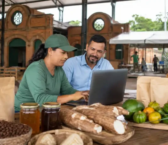 Agrotec 2026 abre inscrições para produtores e empresas Inscrições da Agrotec 2026 são preenchidas por produtora rural em Porto Velho