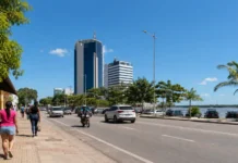 Domingo terá sol forte e máxima de até 37°C em Porto Velho Tempo em Porto Velho com sol forte e céu aberto na previsão para domingo, com máxima de 37°C