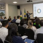 Reforma Tributária: empresas de Guajará-Mirim recebem orientação Orientação sobre reforma tributária em Guajará-Mirim durante encontro com empresários