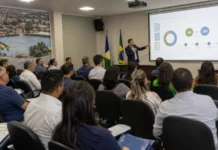 Reforma Tributária: empresas de Guajará-Mirim recebem orientação Orientação sobre reforma tributária em Guajará-Mirim durante encontro com empresários