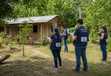 Vagas do EpiSUS abrem seleção para formação avançada em saúde Profissionais do Ministério da Saúde realizam atividade de campo em área rural durante ação ligada às vagas do EpiSUS.