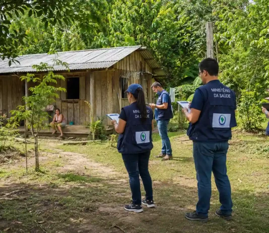Vagas do EpiSUS abrem seleção para formação avançada em saúde Profissionais do Ministério da Saúde realizam atividade de campo em área rural durante ação ligada às vagas do EpiSUS.