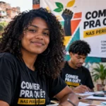 Seleção oferece bolsas de R$ 700 para jovens; inscrições vão até dia 21 Jovens participam de atividade do projeto Comer Pra Quê? Nas Periferias