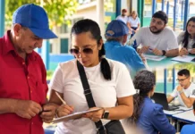 Ação Itinerante leva serviços a São Lourenço neste fim de semana Atendimento comunitário em composição com imagens reais de edição anterior da Ação Itinerante em Vilhena