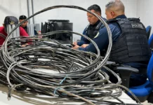 Operação Fio Desencapado fiscaliza ferros-velhos em Porto Velho Composição editorial sobre a Operação Fio Desencapado com cabos e equipes em ambiente de fiscalização.