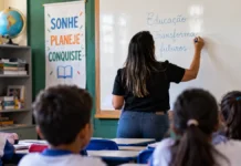 Nova União reabre seleção com 13 vagas para professores até sexta-feira Processo seletivo de Nova União reabre inscrições para professores