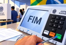 TRE-RO registra 15 ocorrências policiais e sete com urnas no segundo turno Urna eletrônica com a palavra FIM em composição ilustrativa sobre o segundo turno em Rondônia